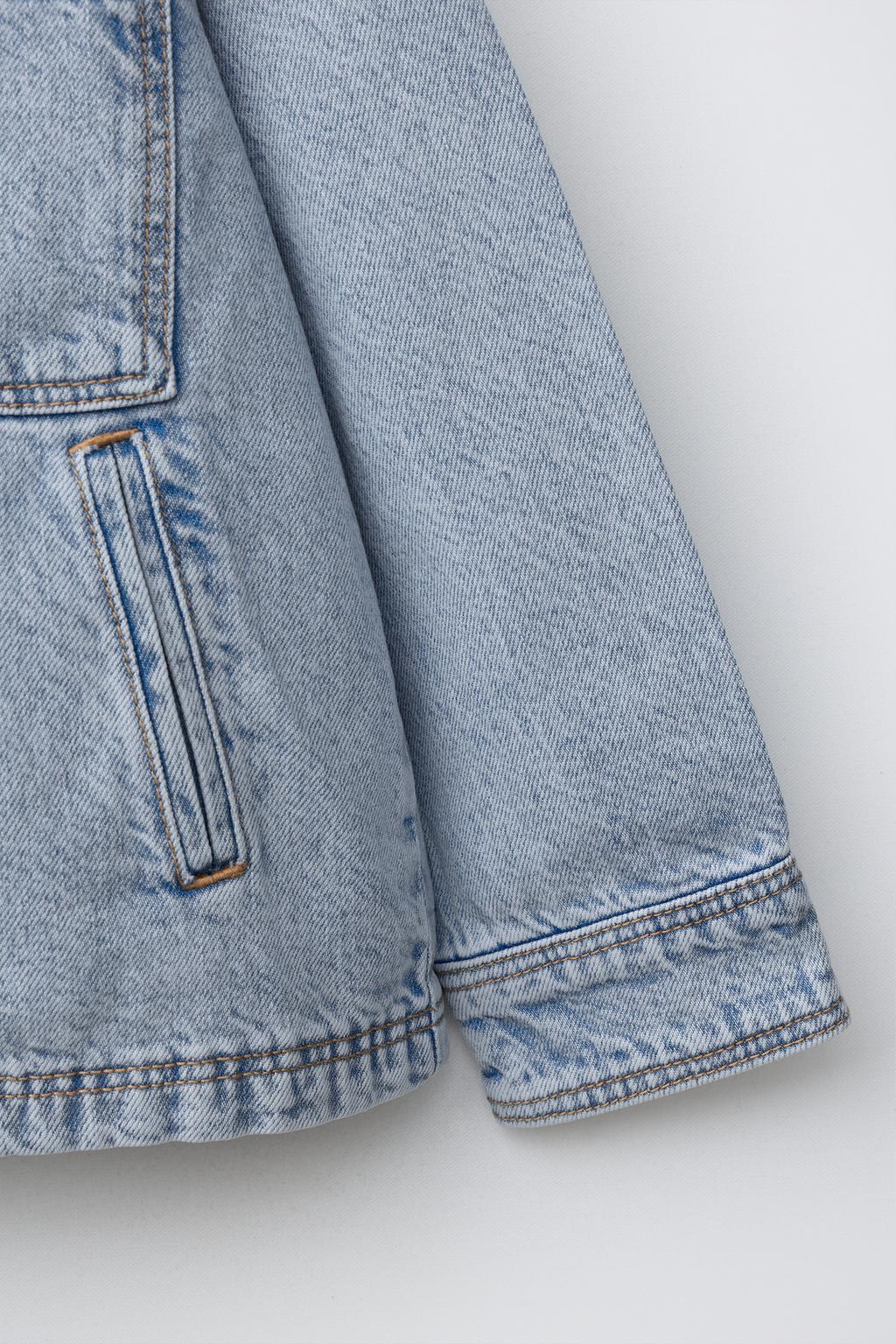 ДЖИНСОВАЯ КУРТКА-РУБАШКА СО СЪЕМНЫМ КАПЮШОНОМ