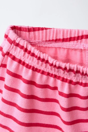 Комплект из футболки и блумеров в полоску- Заказать в России