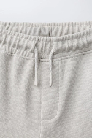 Комфортные шорты из мягкой ткани- Заказать в России