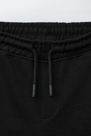 Комфортные шорты из мягкой ткани- Заказать в России