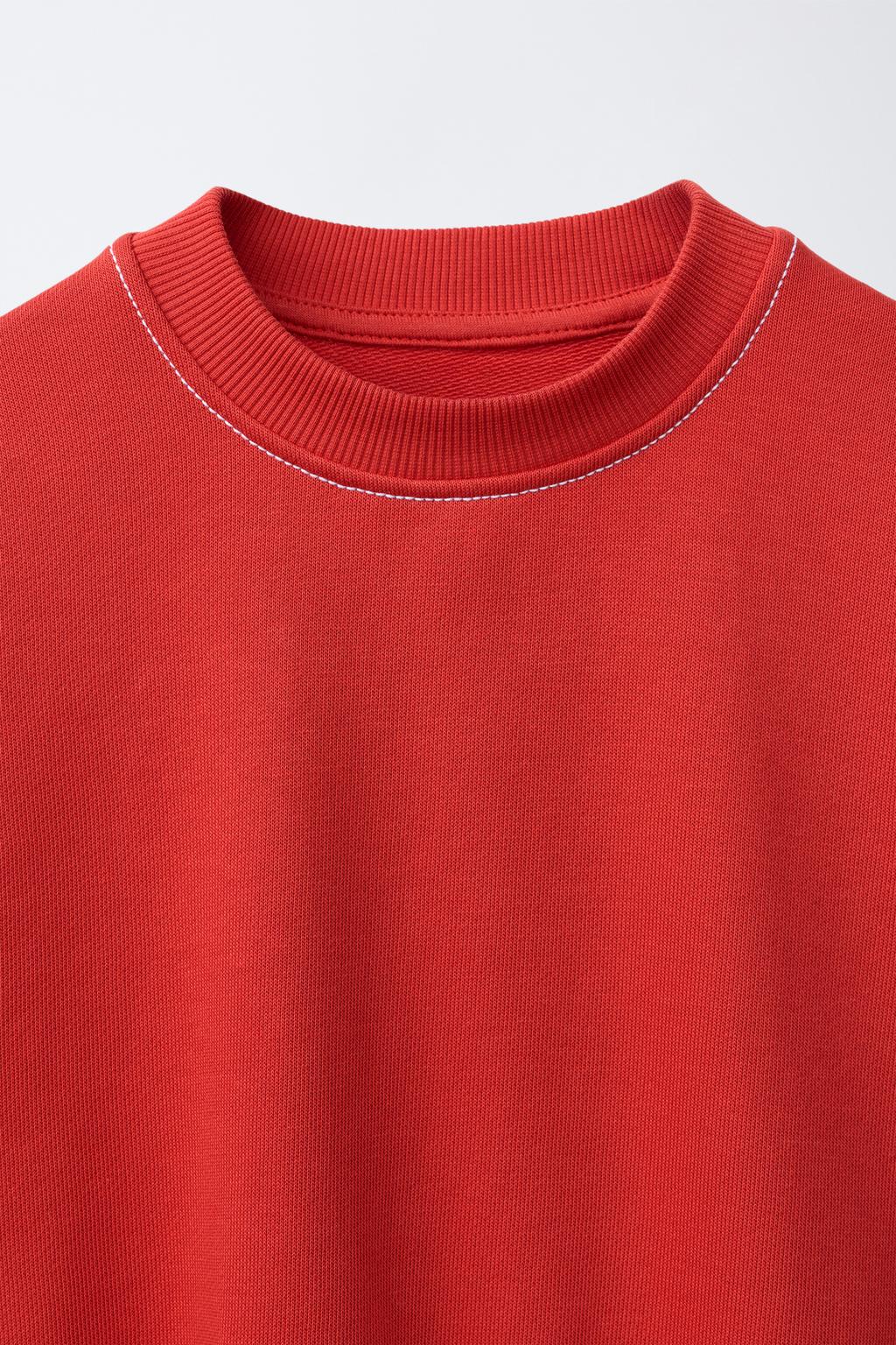 КОМПЛЕКТ ИЗ ФУТБОЛКИ И ШОРТОВ ИЗ ФУТЕРА С ОТДЕЛОЧНОЙ СТРОЧКОЙ