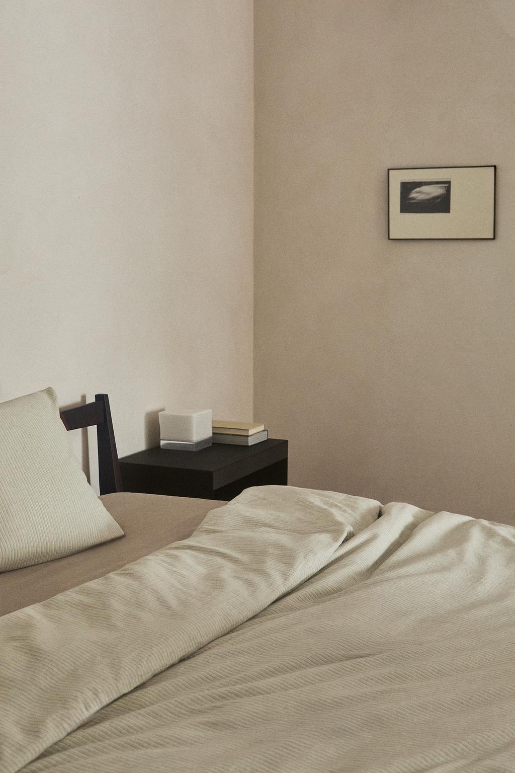 Декоративное покрывало из льна и хлопка в полоску