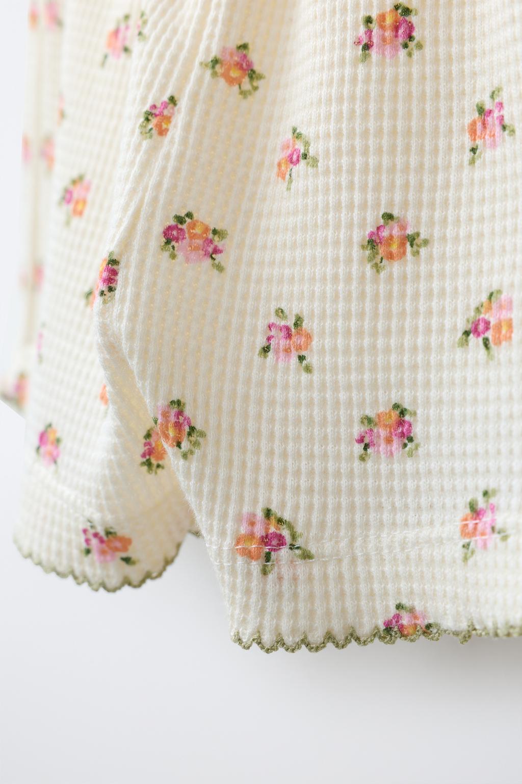 ШОРТЫ ВАФЕЛЬНЫЕ С ЦВЕТОЧНЫМ ПРИНТОМ