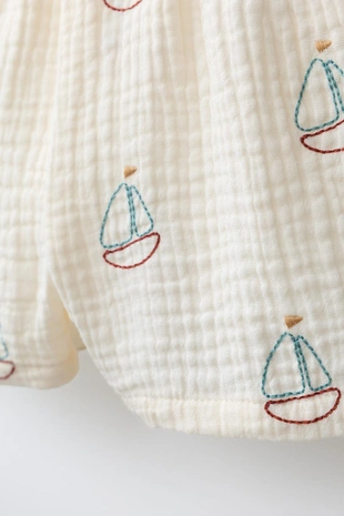 Шорты с текстурой и принтом «лодки»- Заказать в России