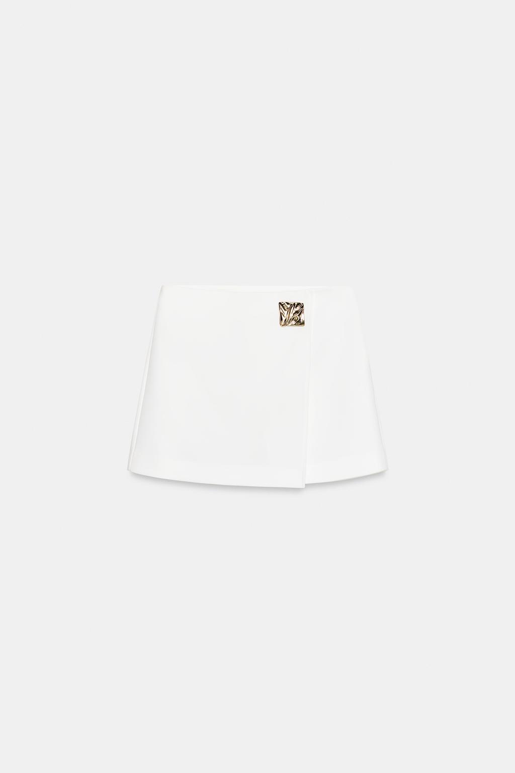 ЮБКА-ШОРТЫ АСИММЕТРИЧНЫЕ С АППЛИКАЦИЕЙ