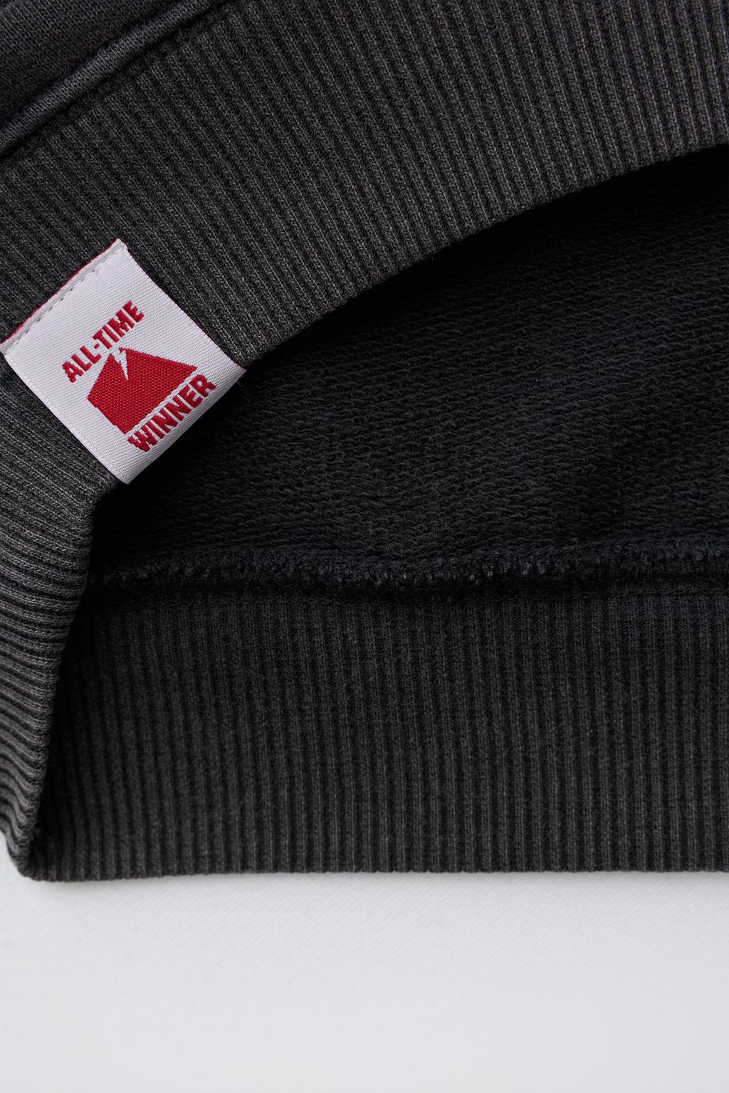 ФУТБОЛКА С ЭФФЕКТОМ ПОТЕРТОСТИ И НАДПИСЬЮ