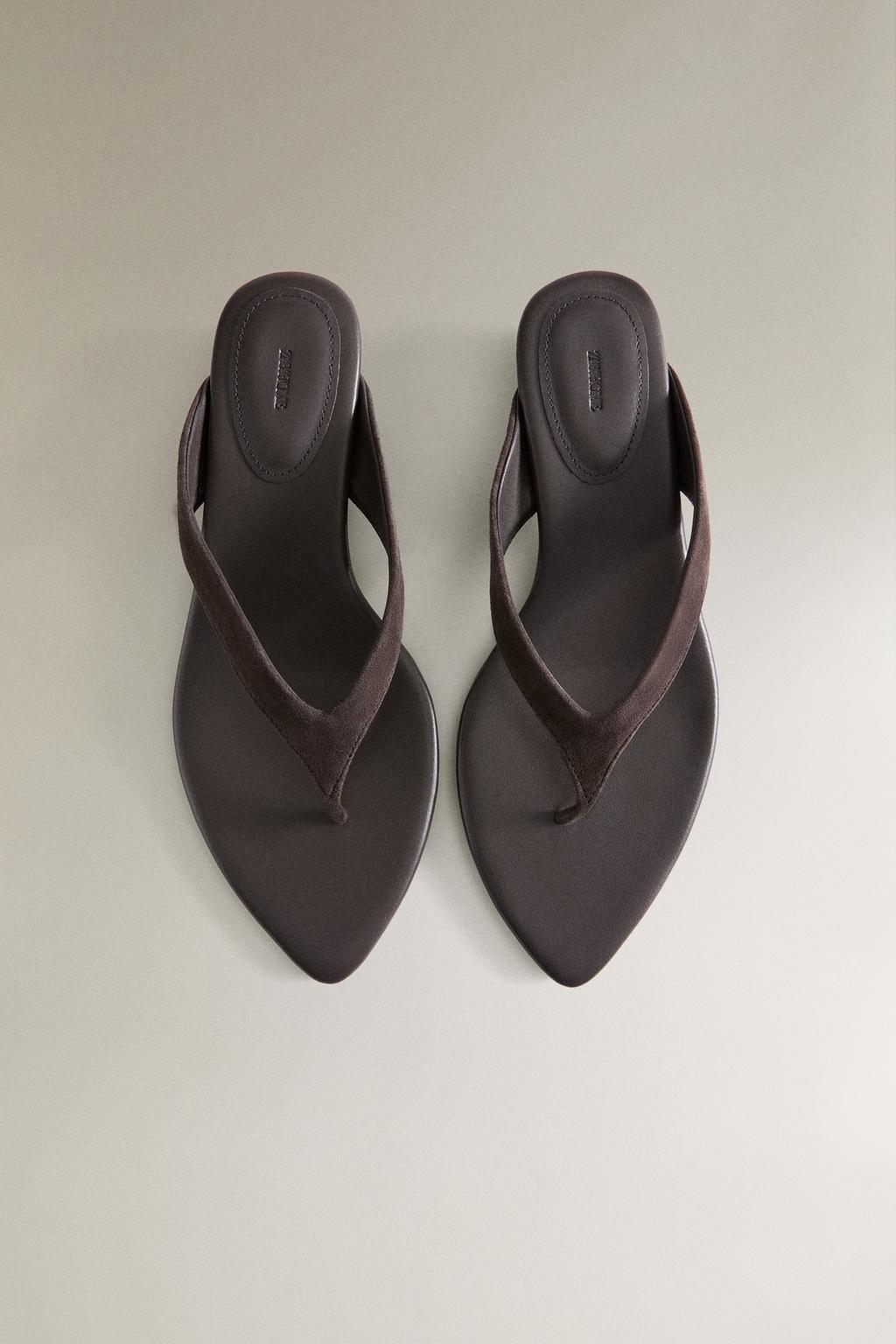 Кожаные сандалии на высоком каблуке