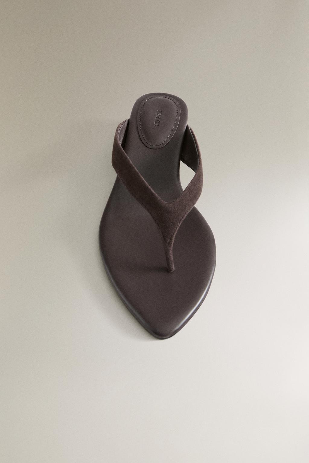 Кожаные сандалии на высоком каблуке