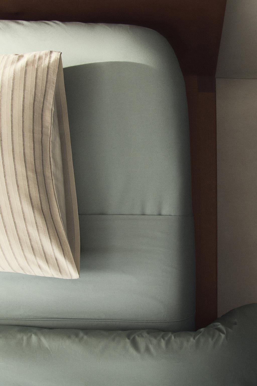 Простынь на резинке percale | 30 см (300 нитей)