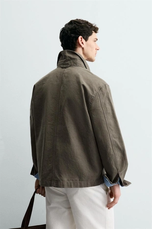 Куртка-рубашка свободного кроя из хлопка с эффектом потертости- Заказать в России