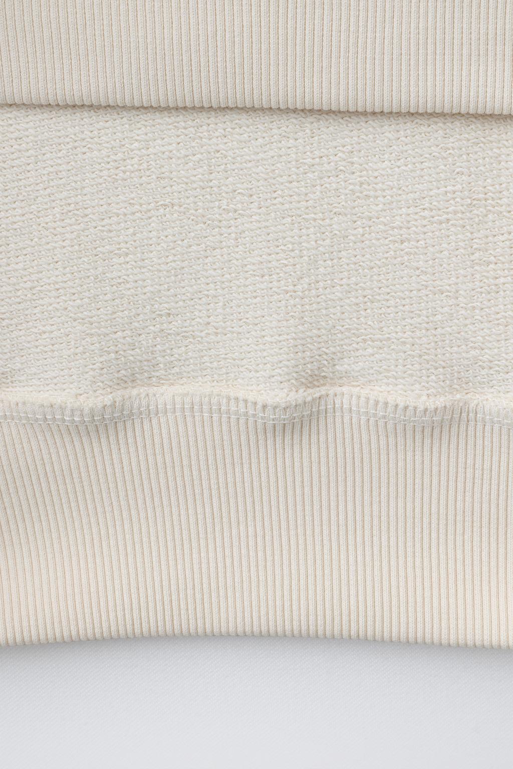 ТОЛСТОВКА С ВЫШИВКОЙ