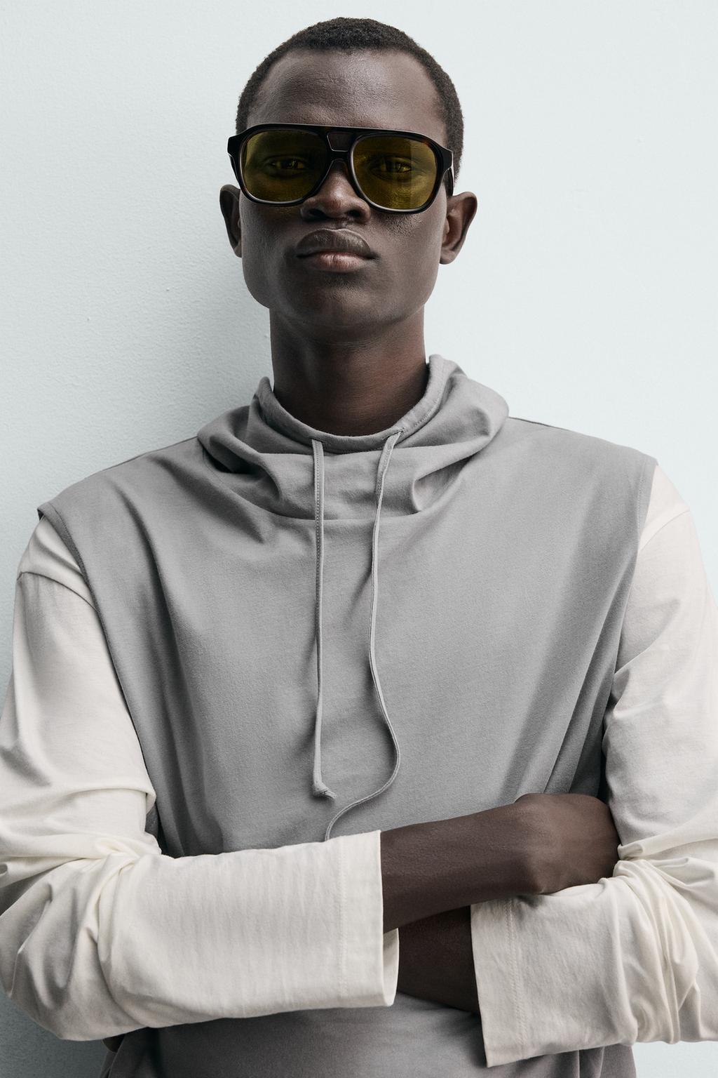 МАЙКА С РЕГУЛИРУЕМЫМ ВЫРЕЗОМ