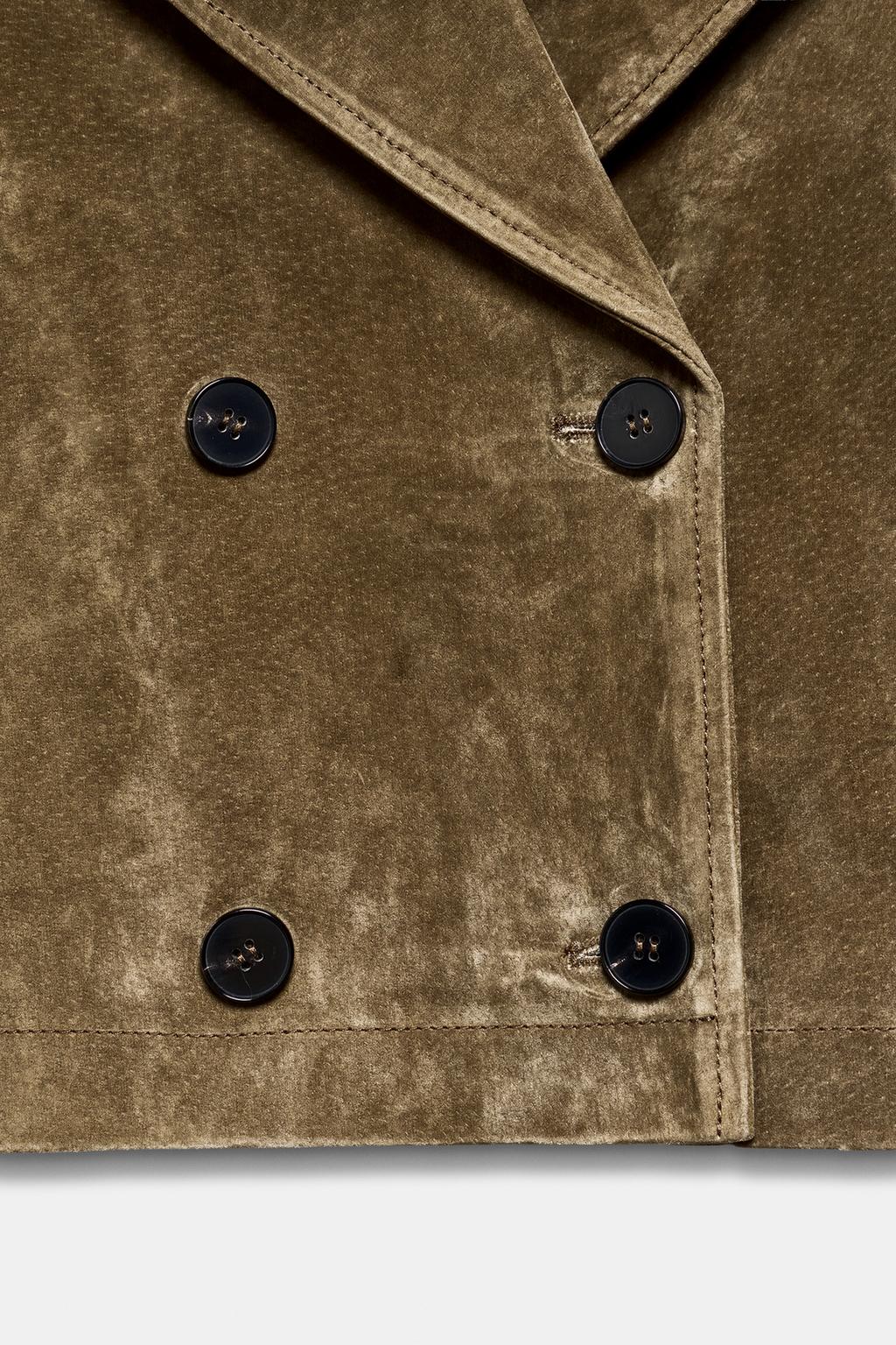 УКОРОЧЕННЫЙ ДВУБОРТНЫЙ ТРЕНЧ ИЗ 100% КОЖИ