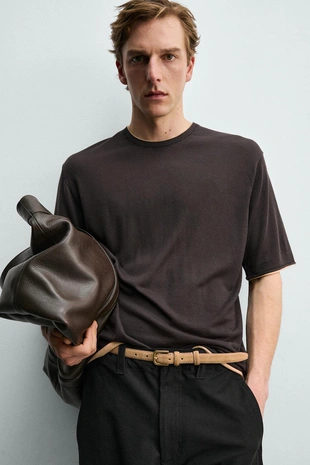 Футболка с контрастной отделкой- Заказать в России