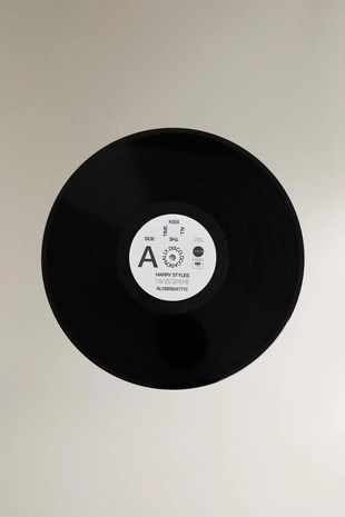 Виниловая пластинка гарри стайлз: поцелуй все время. диско, время от времени- Заказать в России