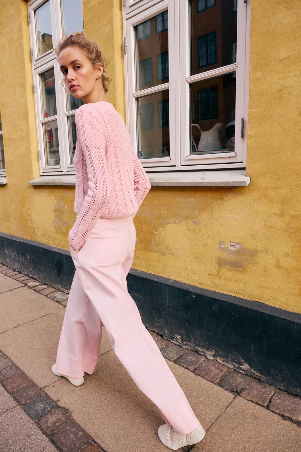 БРЮКИ ЧИНОС С ЗАЩИПАМИ