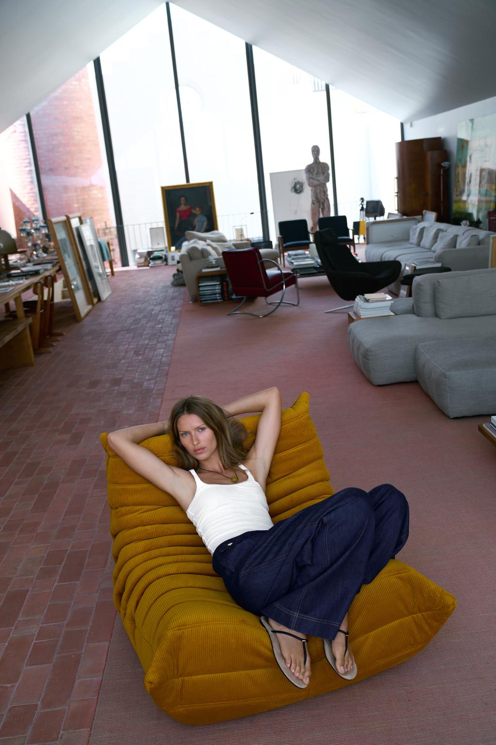 ШИРОКИЕ БРЮКИ С ЗАЩИПАМИ