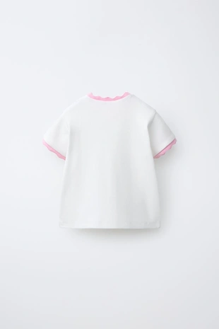 Футболка в рубчик с контрастной отделкой и вышивкой