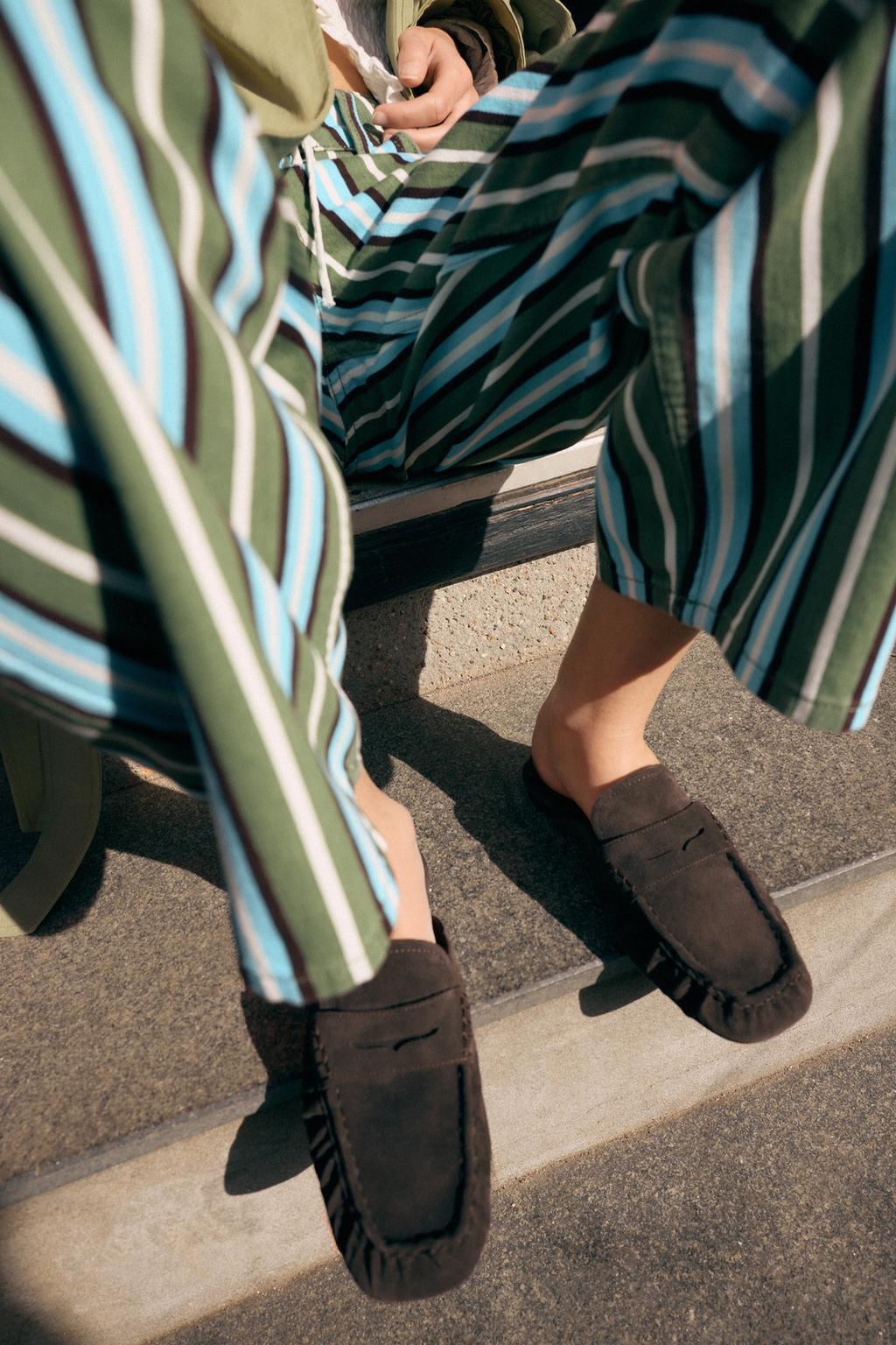 КОЖАНЫЕ МЮЛИ-ЛОФЕРЫ