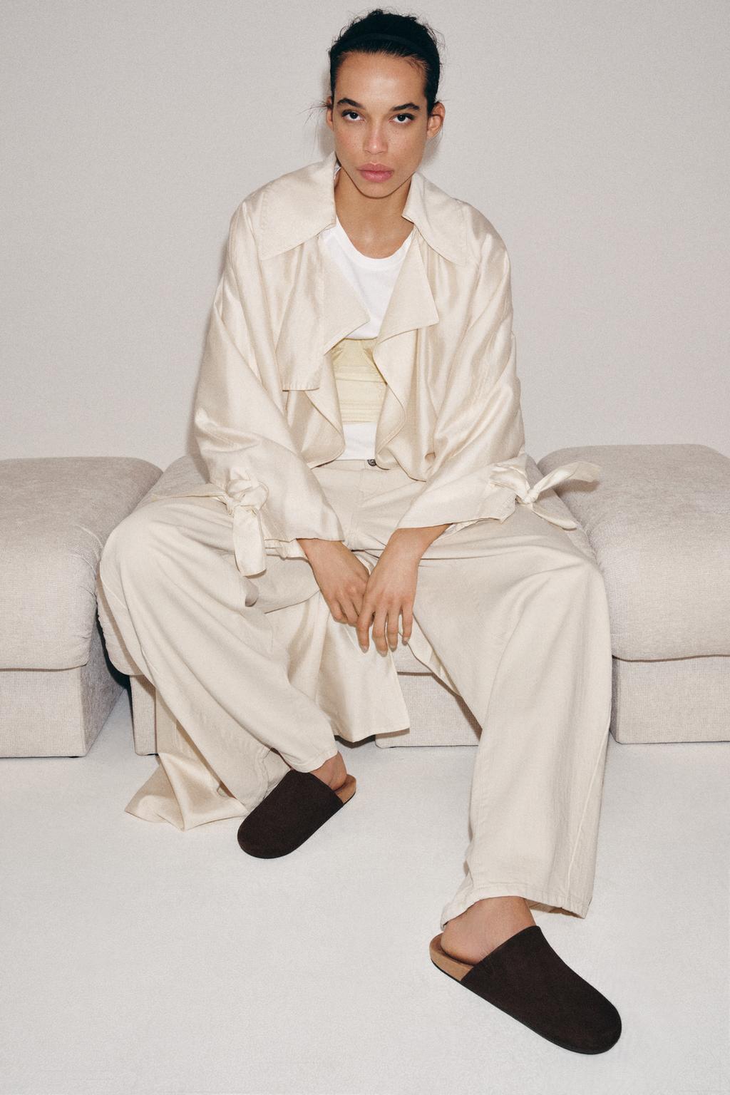 КОЖАНЫЕ МЮЛИ НА ПЛОСКОЙ ПОДОШВЕ