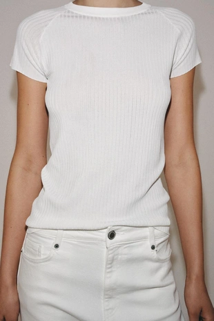 Топ в рубчик с коротким рукавом- Заказать в России