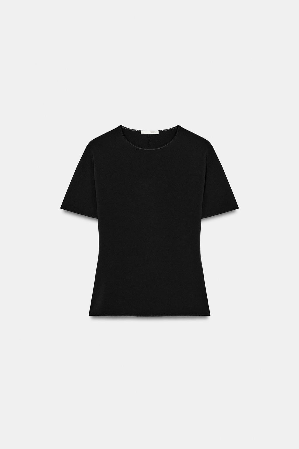 ТОП С ВЫРЕЗОМ И КОРОТКИМИ РУКАВАМИ