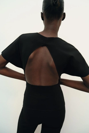 Топ с вырезом и короткими рукавами- Заказать в России