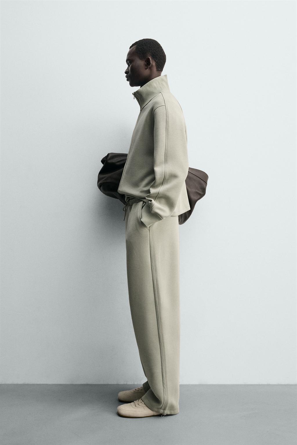 ДЖОГГЕРЫ RELAXED FIT ИЗ ТКАНИ INTERLOCK