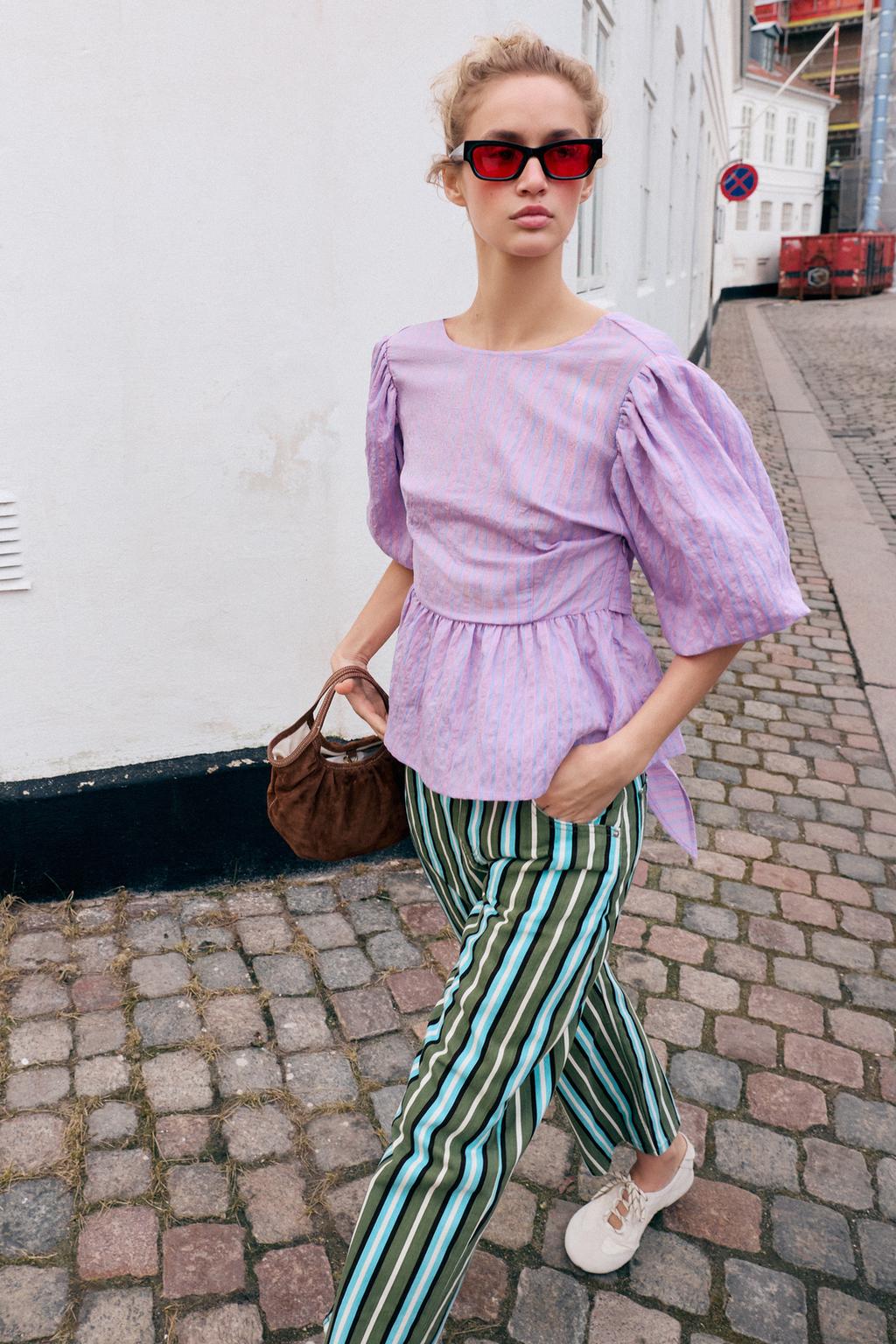 Блузка в полоску с рукавами-фонариками и бантом