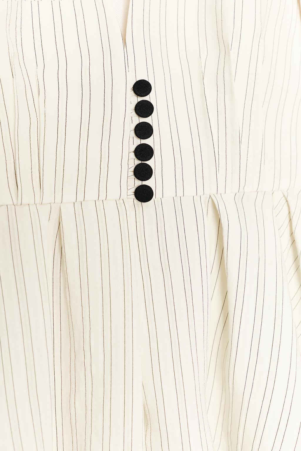 БЛЕЙЗЕР С БАСКОЙ В ПОЛОСКУ