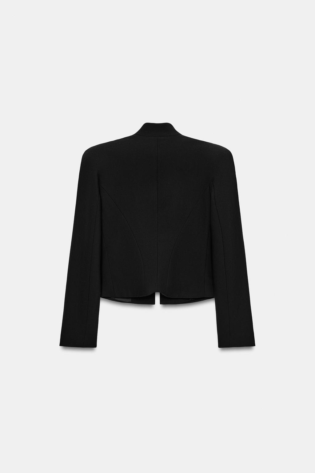 ПРИТАЛЕННЫЙ БЛЕЙЗЕР С ПОДПЛЕЧНИКАМИ