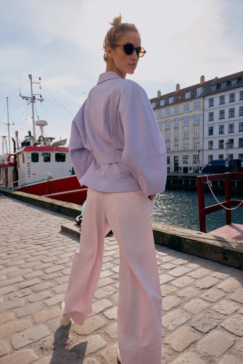 КУРТКА ИЗ ЛЬНА С ОБЪЕМНЫМИ РУКАВАМИ