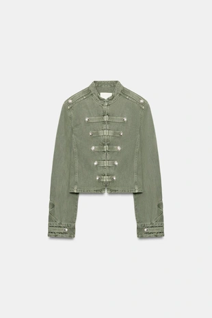 Приталенный жакет с пуговицами- Заказать в России