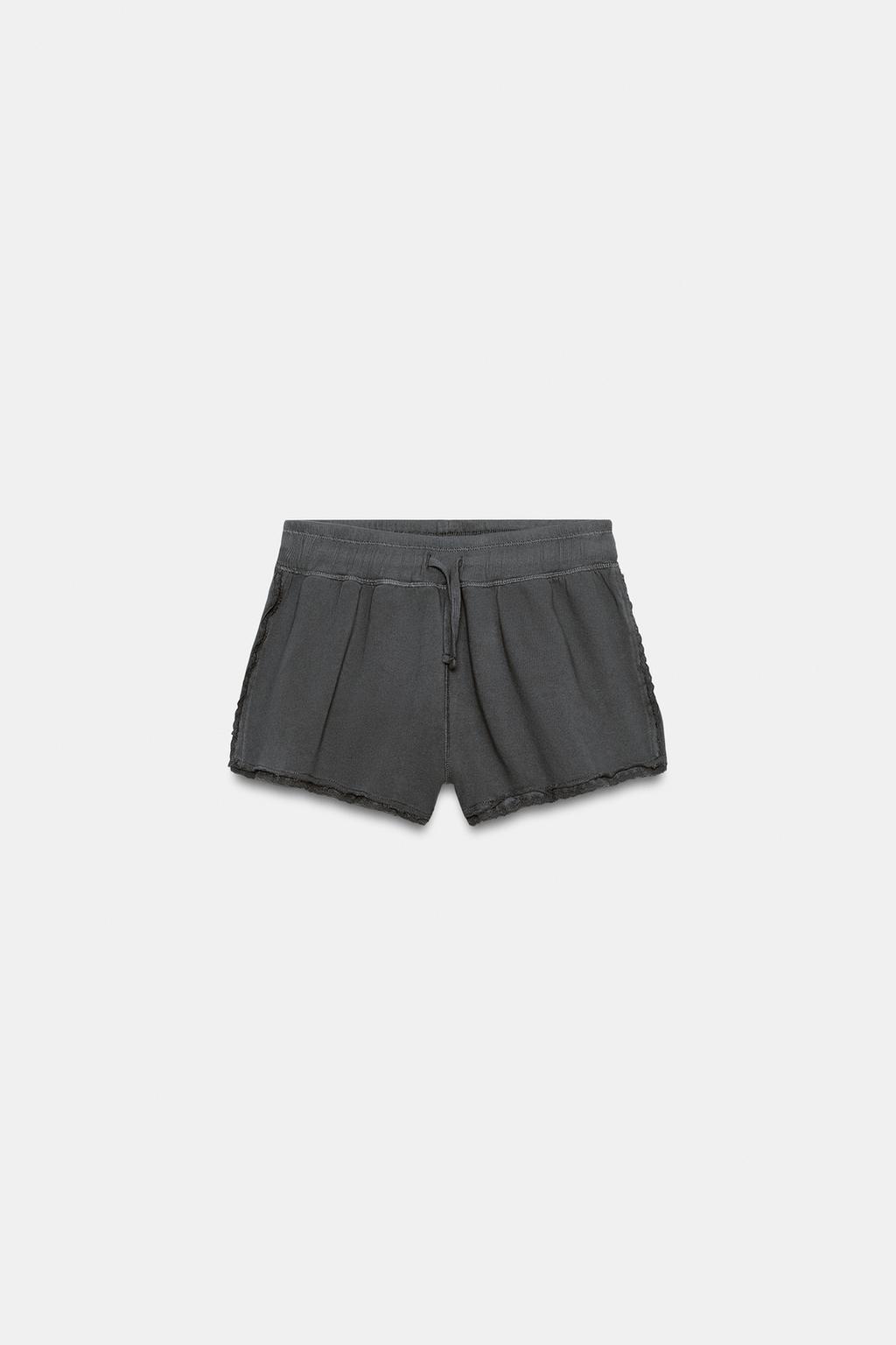 ШОРТЫ ИЗ ДЕНИМА С КРУЖЕВОМ