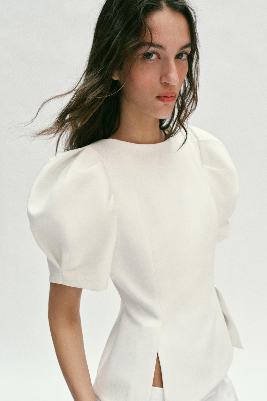 ТОП С ОБЪЕМНЫМИ РУКАВАМИ