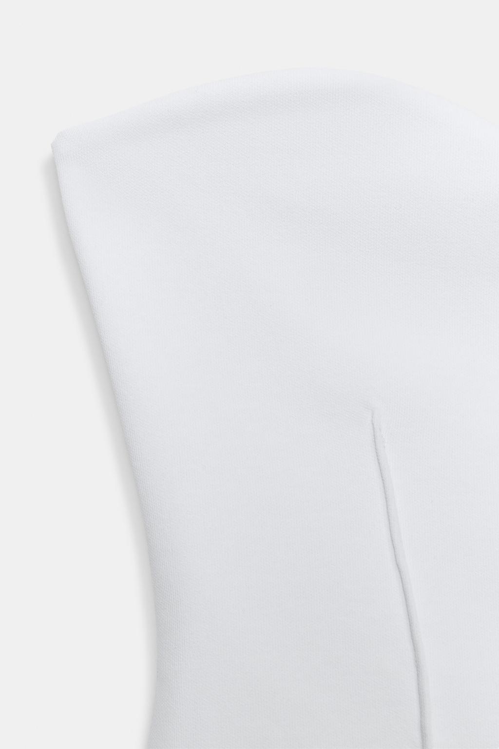 ТОП БАНДО С ВЫРЕЗОМ СЕРДЕЧКОМ