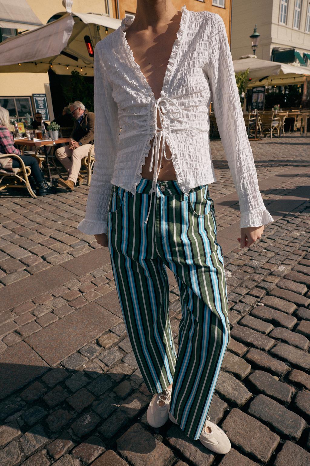 ТОП-БЮСТЬЕ С ЗАВЯЗКАМИ