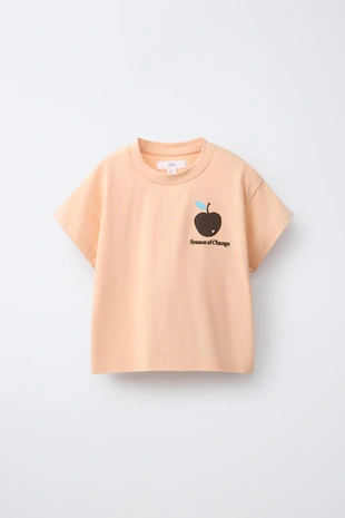 Футболка с вышитой нашивкой- Заказать в России