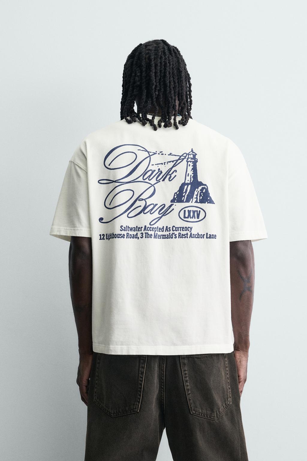 ФУТБОЛКА С КОНТРАСТНЫМ ПРИНТОМ