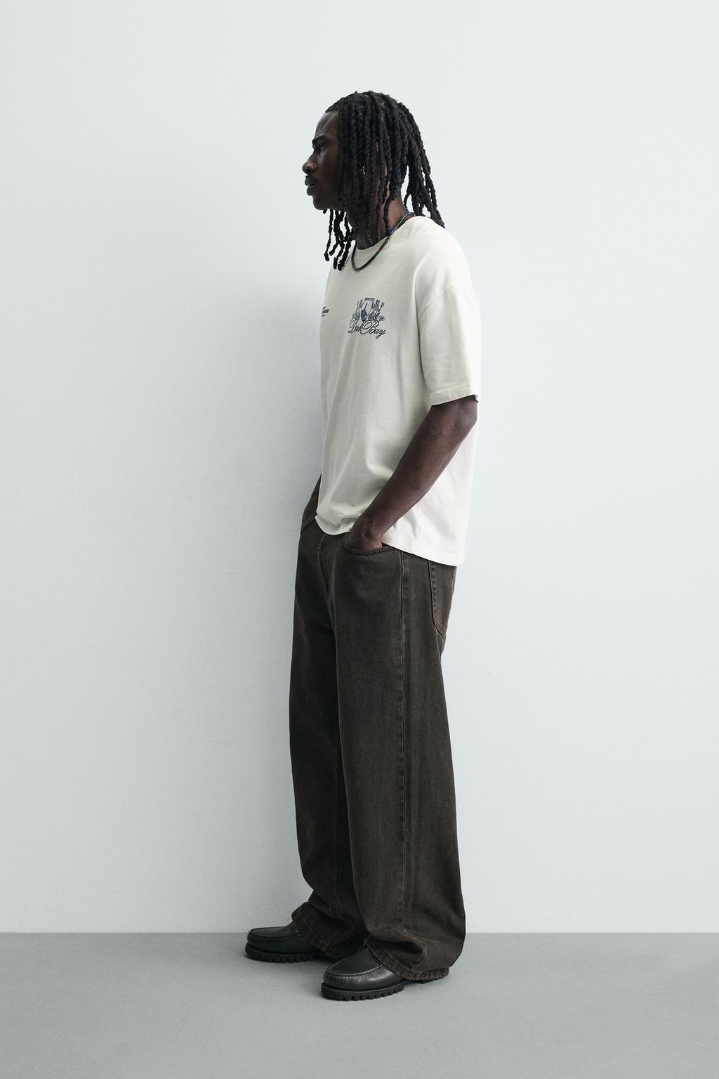 ФУТБОЛКА С КОНТРАСТНЫМ ПРИНТОМ