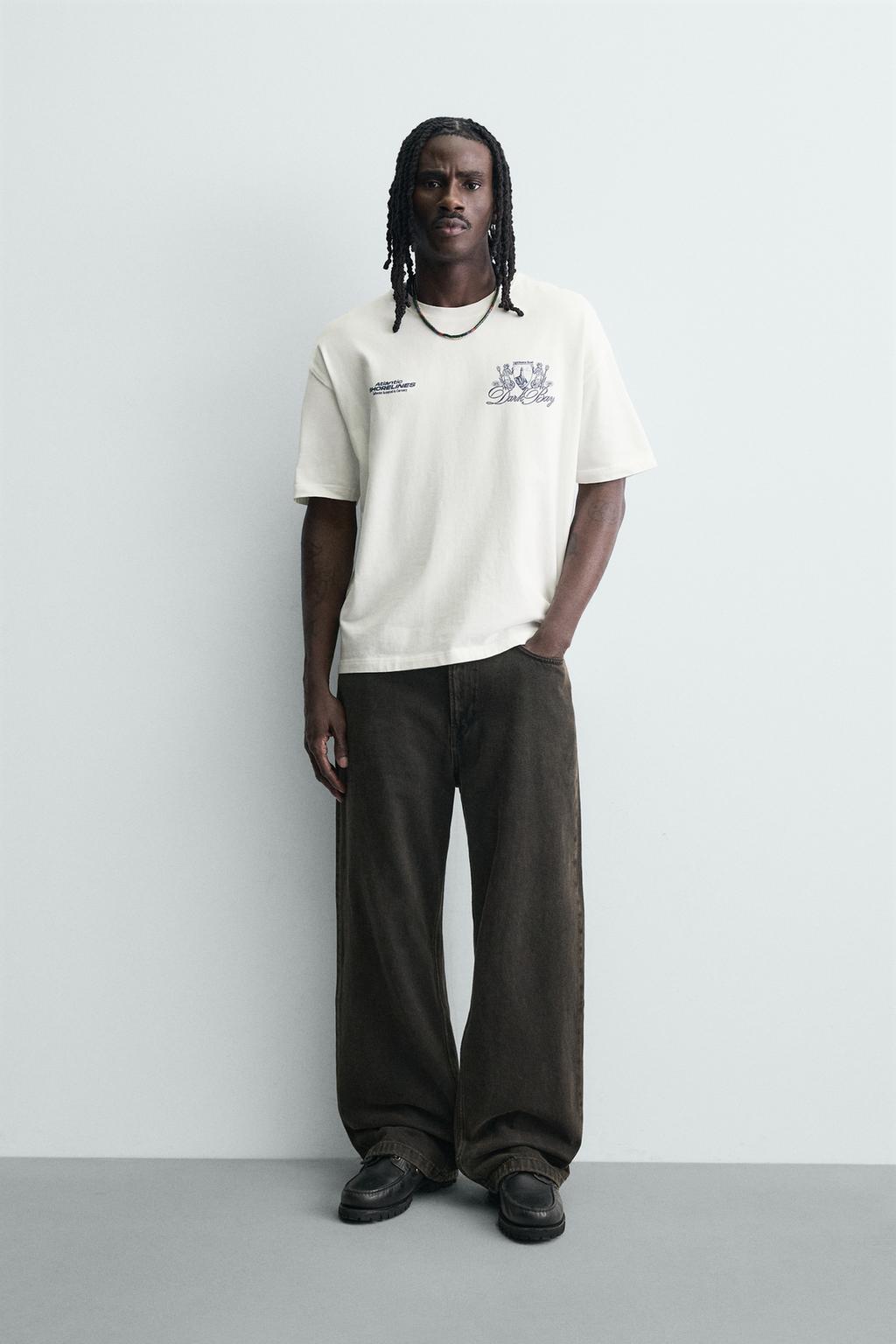 ФУТБОЛКА С КОНТРАСТНЫМ ПРИНТОМ