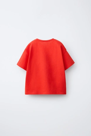 Футболка с волнистым принтом