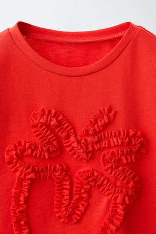 Футболка с волнистым принтом