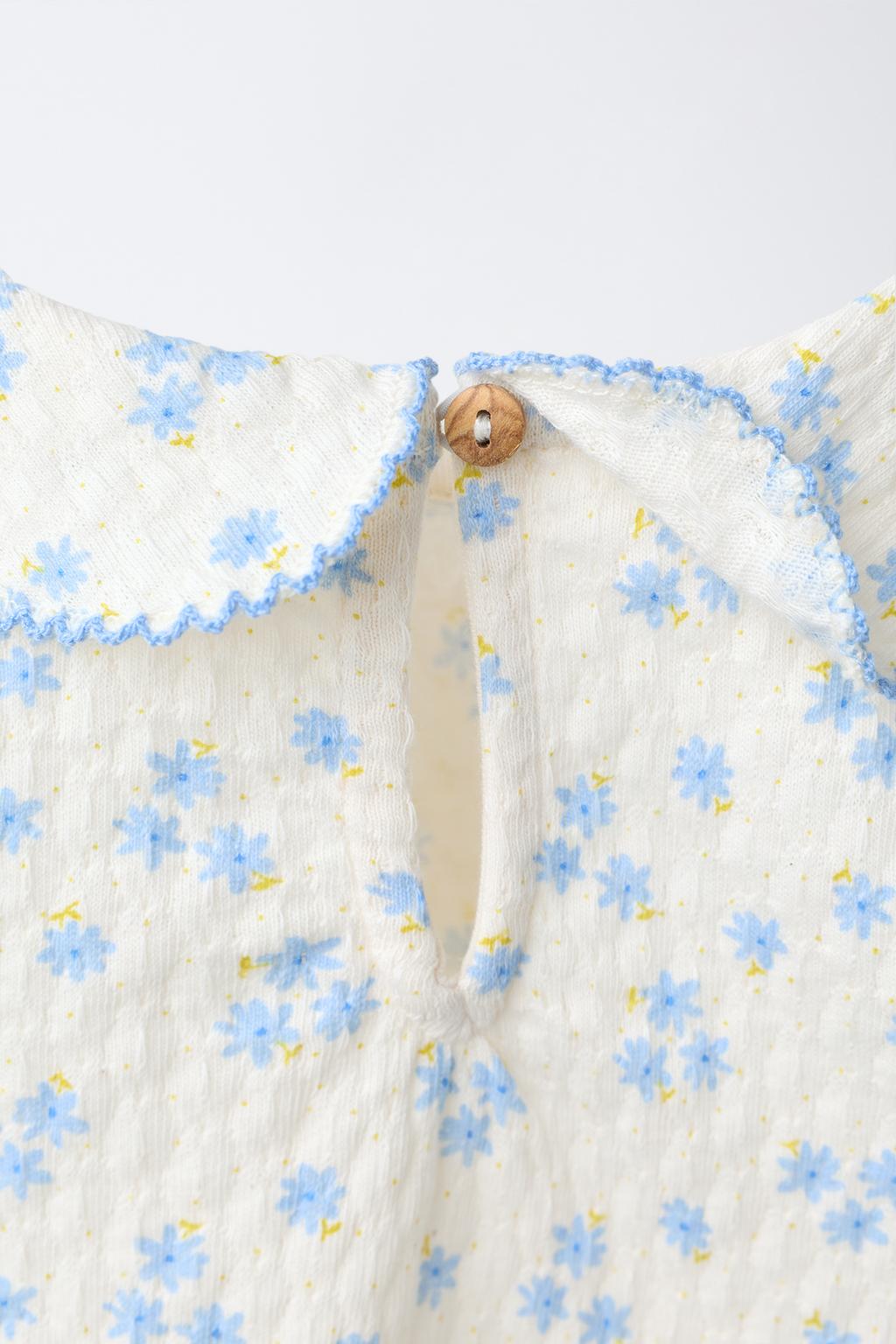 ФУТБОЛКА С ЦВЕТОЧНЫМ УЗОРОМ