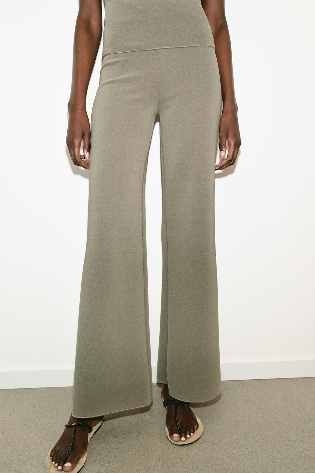 ЭЛАСТИЧНЫЕ БРЮКИ С ШИРОКИМИ ШТАНИНАМИ