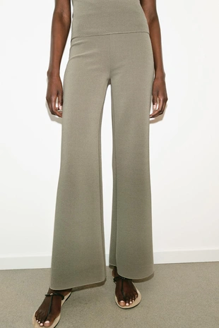 Эластичные брюки с широкими штанинами- Заказать в России