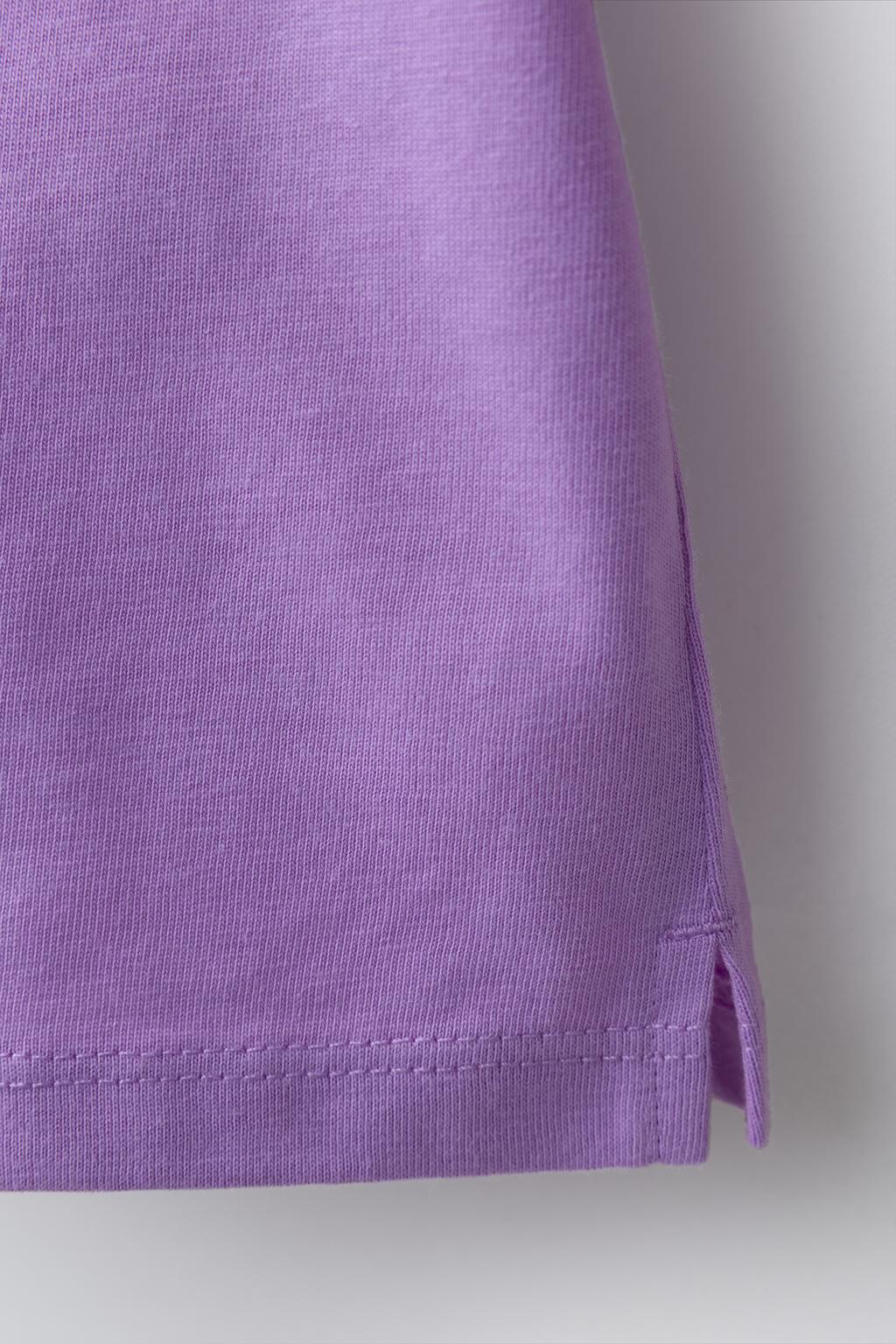 ФУТБОЛКА С ПРОРЕЗИНЕННОЙ НАШИВКОЙ