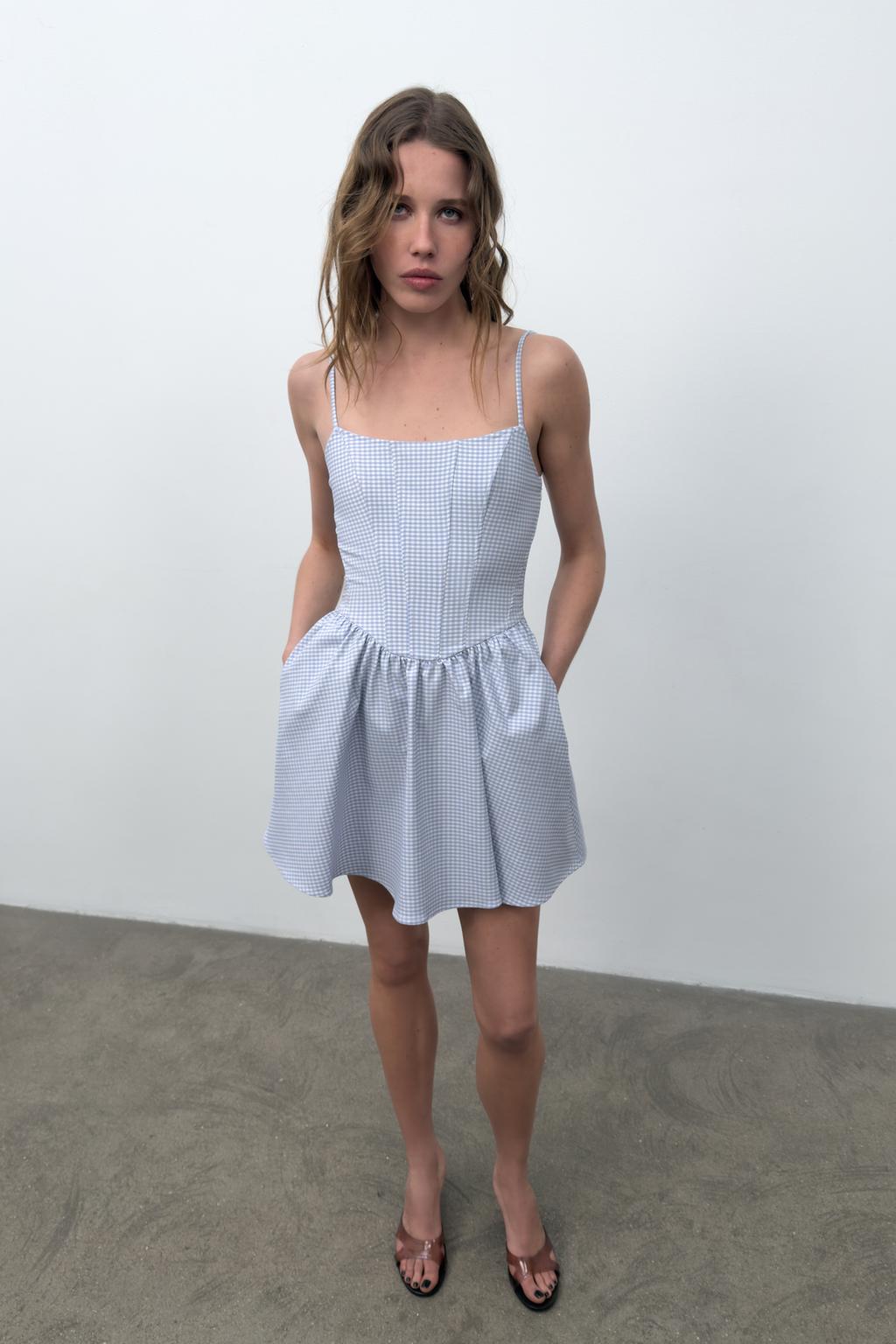 ПЛАТЬЕ-КОРСЕТ В КЛЕТКУ ВИШИ С ОБЪЕМНОЙ ЮБКОЙ