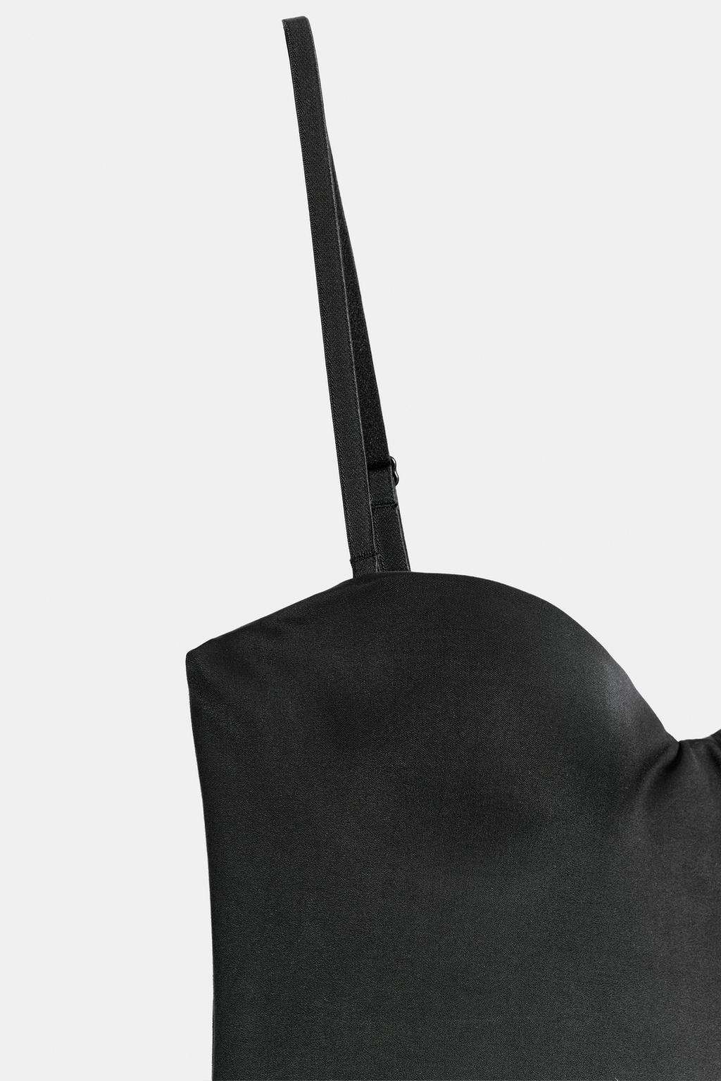 КОРОТКОЕ ПЛАТЬЕ НА БРЕТЕЛЯХ