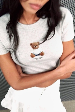 Футболка с коротким рукавом и принтом медведя